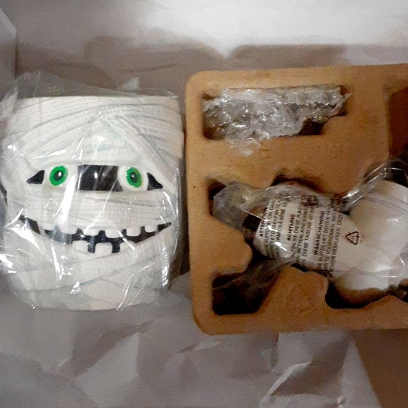 Scentsy Under Wraps New In Box - Picture 1 of 3